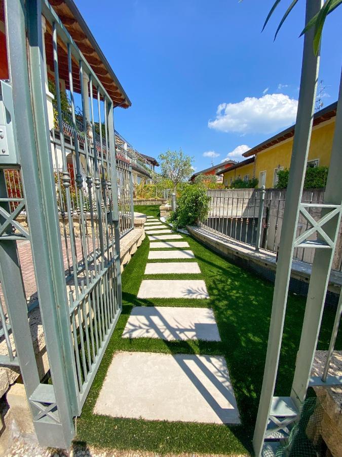Belvedere Home Ντεζεντσάνο ντελ Γκάρντα Εξωτερικό φωτογραφία