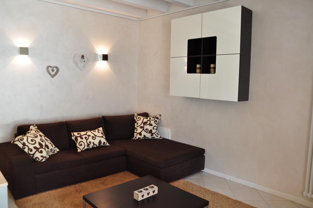 Belvedere Home Ντεζεντσάνο ντελ Γκάρντα Εξωτερικό φωτογραφία