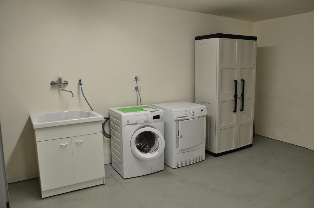 Belvedere Home Ντεζεντσάνο ντελ Γκάρντα Εξωτερικό φωτογραφία