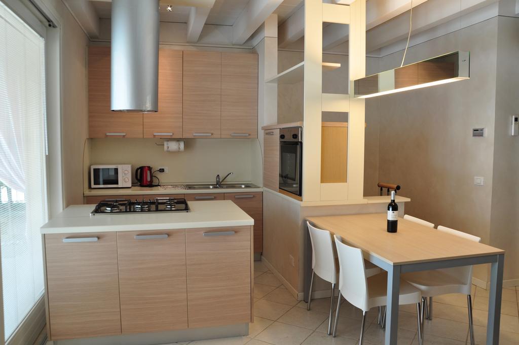 Belvedere Home Ντεζεντσάνο ντελ Γκάρντα Εξωτερικό φωτογραφία